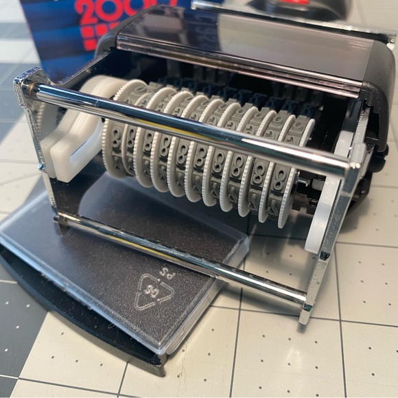 Cosco 2000PLUS Classic Line  2010/P 10 Digit Numbering Heavy Duty Stamper - Picture 3 of 9